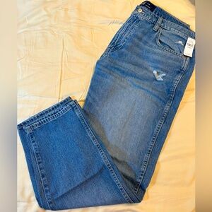 BNWT GAP Crop Mom Jeans
